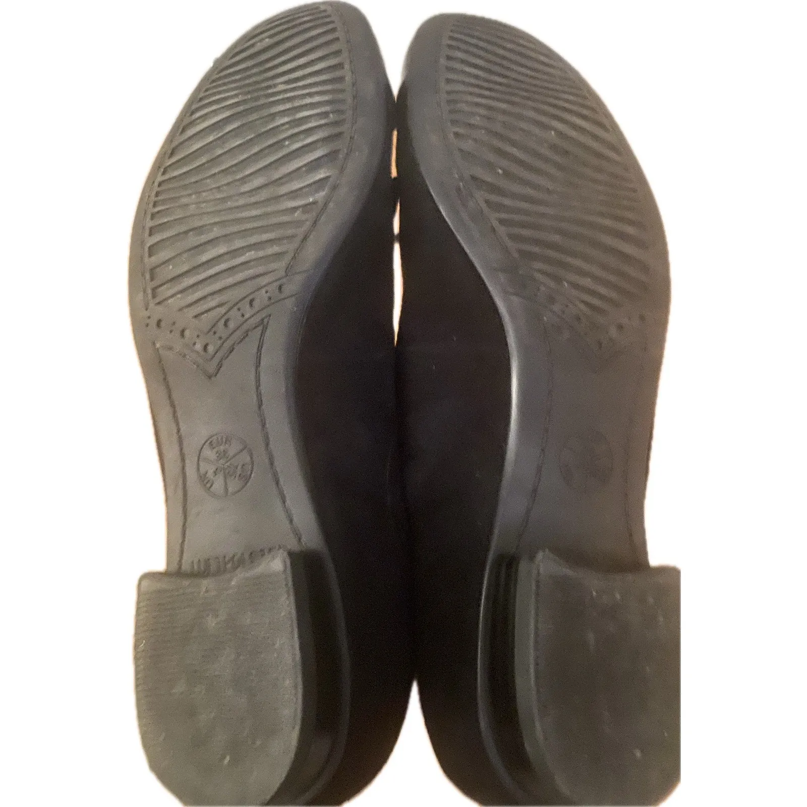 Ara Belinda Black Suede Ballet Flats Size 7.5