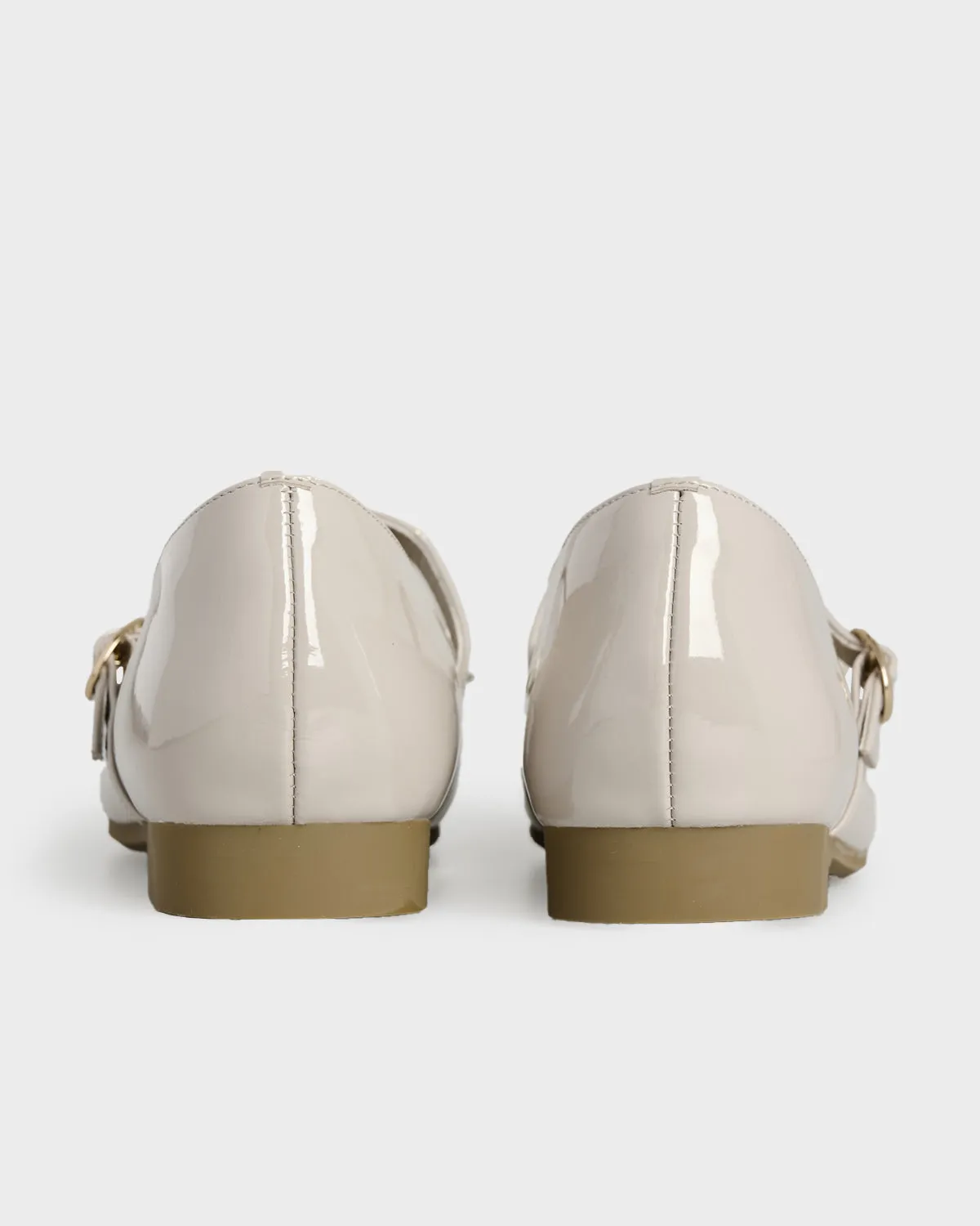 Briana Flats