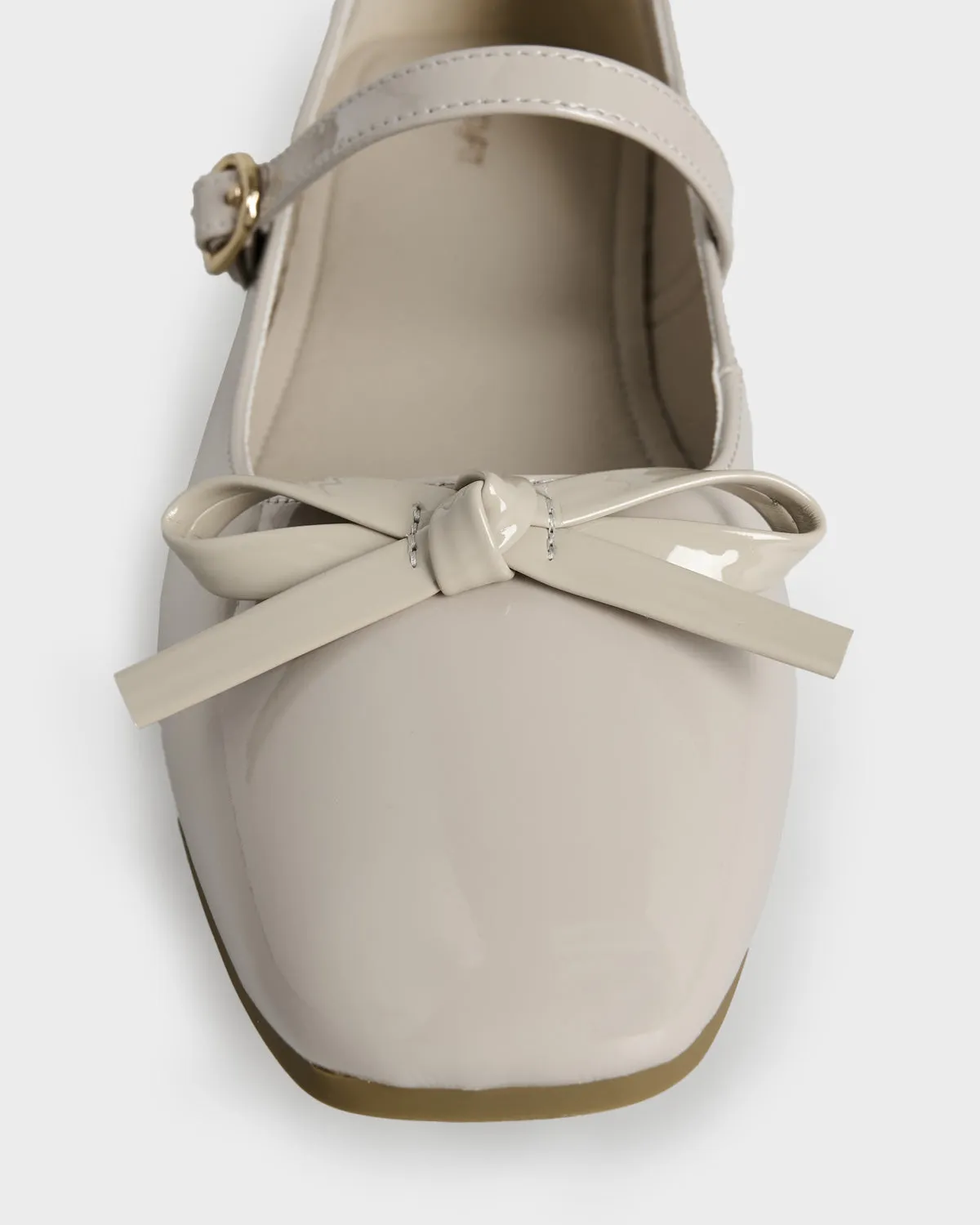 Briana Flats