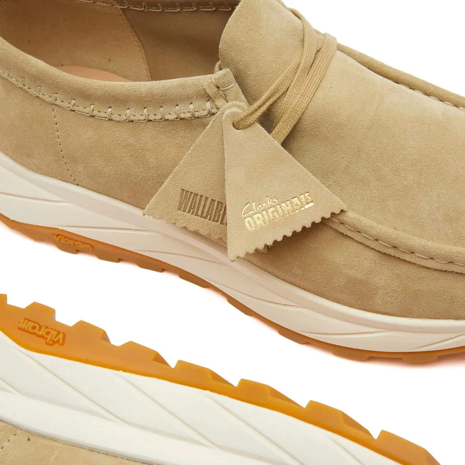 Clarks Originals Wallabee Eden Lo Boots in Maple Suede
