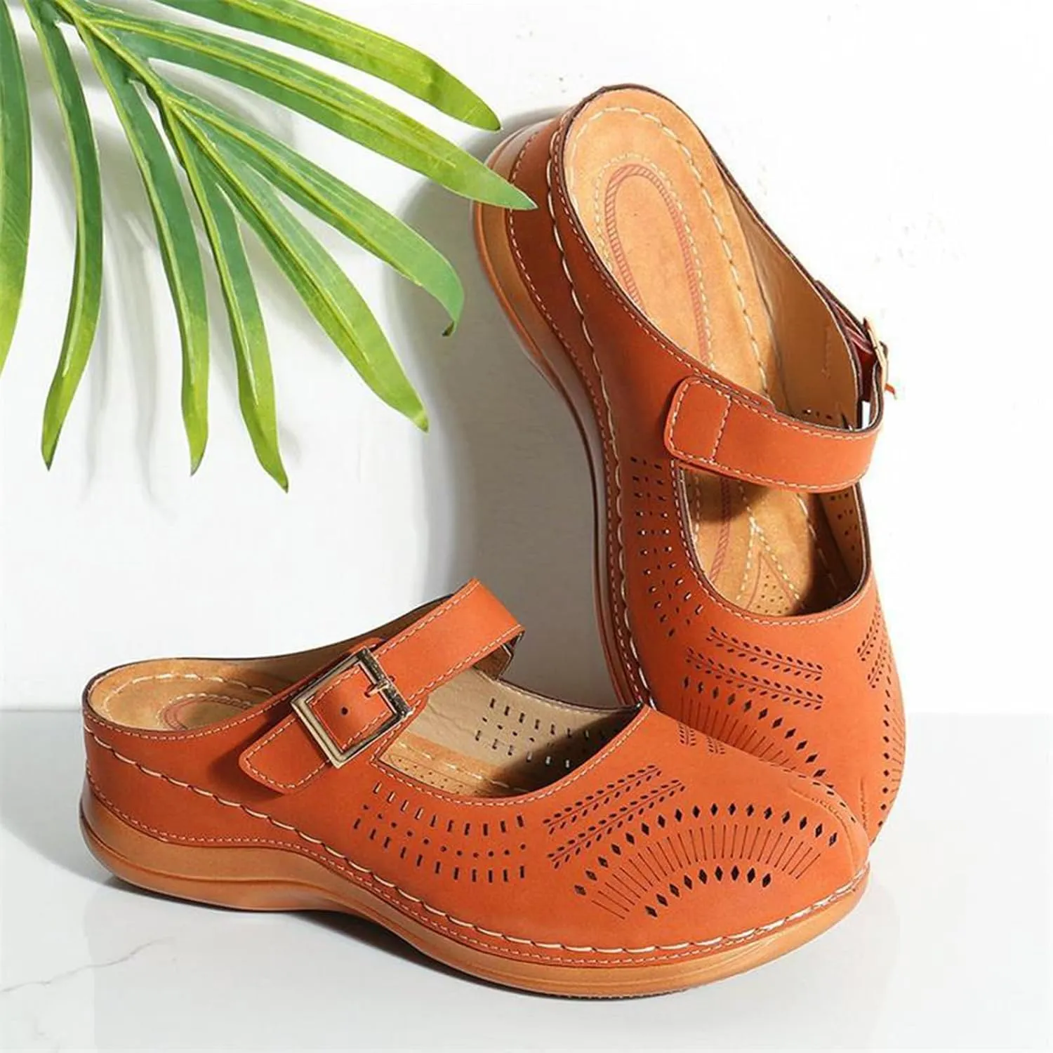 Closed Toe Slippers for Women with Arch Support Hollow Out Adjustable Orthopedic Sandals Low Wedge Shoes Comfort Wear Non Slip Mule 2025 Platform Espadrilles Ankle Strap Anti-Slip Dressy