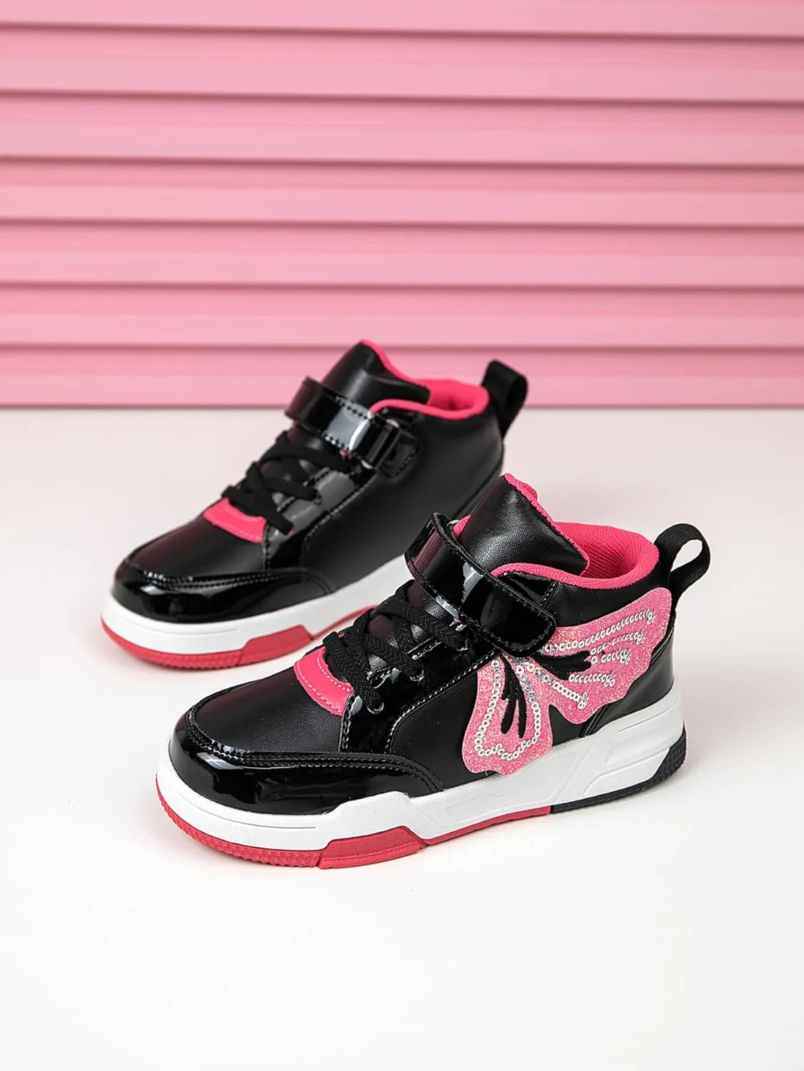 Girls Outdoor Indoor Board Shoes with Leather Upper, Breathable and Comfortable with Soft Padded Neck, Fashionable Cute Shoes Suitable for All Seasons