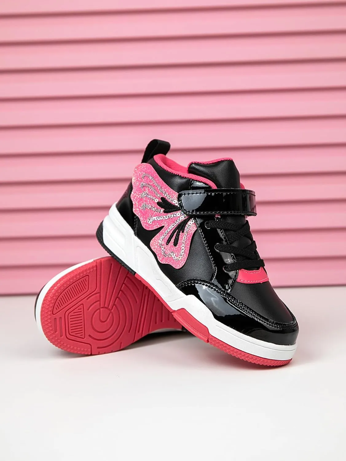 Girls Outdoor Indoor Board Shoes with Leather Upper, Breathable and Comfortable with Soft Padded Neck, Fashionable Cute Shoes Suitable for All Seasons