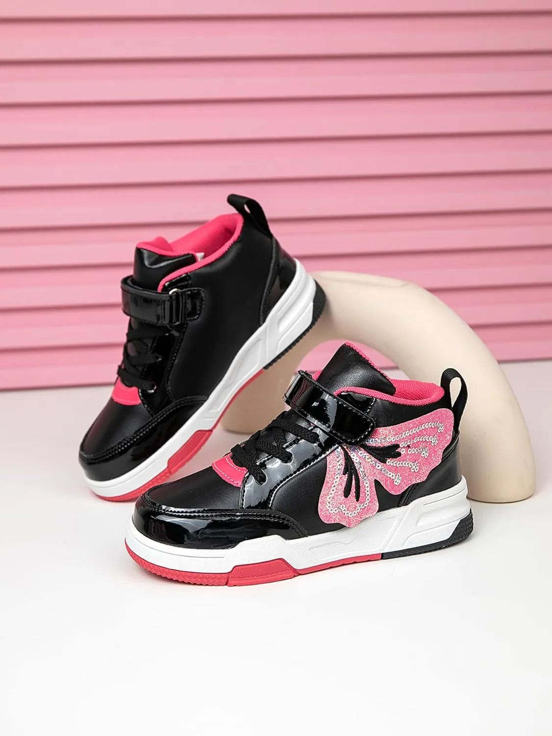 Girls Outdoor Indoor Board Shoes with Leather Upper, Breathable and Comfortable with Soft Padded Neck, Fashionable Cute Shoes Suitable for All Seasons